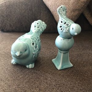 Porcelain birds